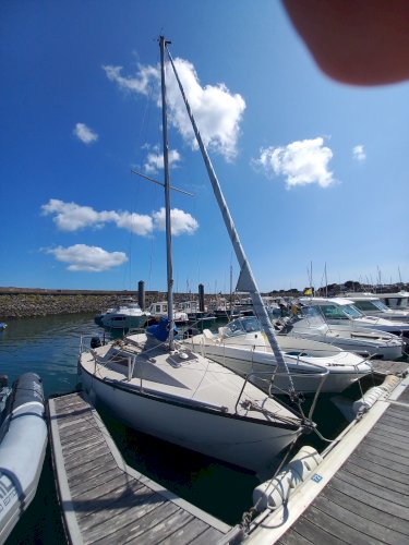 Bénéteau First 22, dériveur lesté , 2500 €, visible port de plaisance Ile dYeu