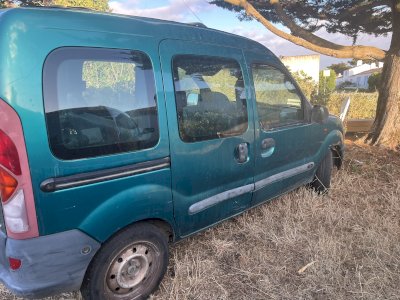 Kangoo with 160,000 km for sale FREE