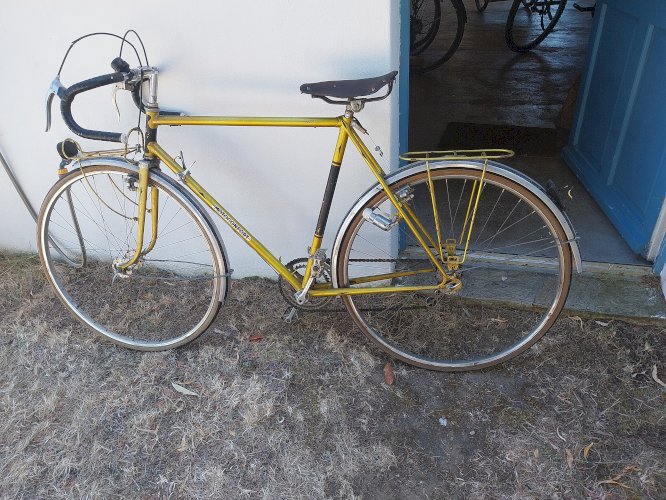 Je donne ce vélo adulte Motoconfort années 60