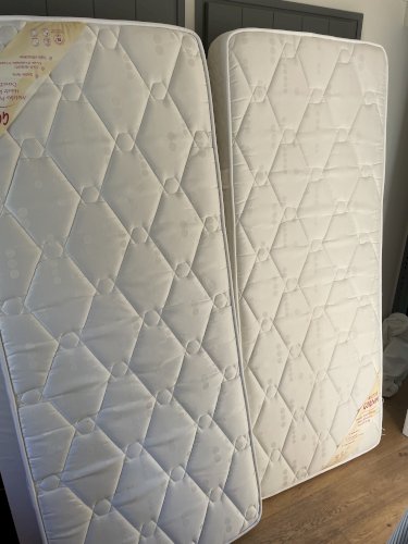 Lits superposés enfants avec matelas excellent état 
