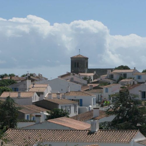 Maison St Sauveur location à l'année septembre à fin juillet 2027