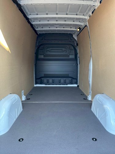 Mercedes-Benz eSprinter 2024 – 48 km – État quasi neuf