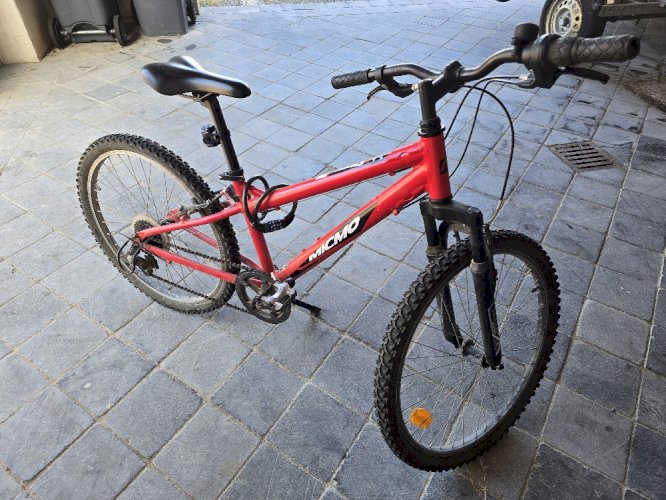 Velo a vendre parfait etat Storm 4 de 24 pouces, 100 €.