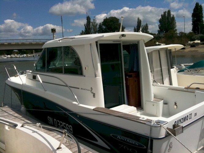 VENTE BENETEAU ANTARES 7.6